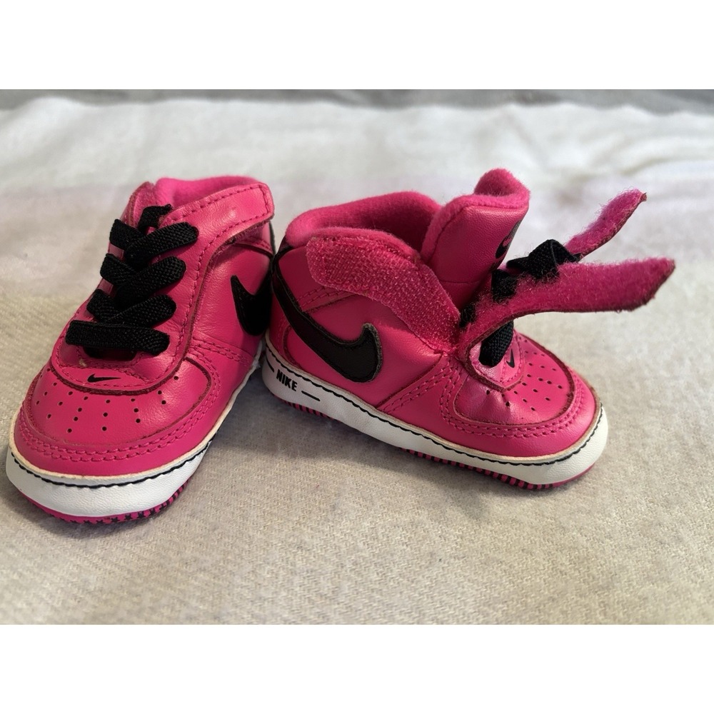 Nike Baby Girl Shoes Size 1C Pink & Black Swoosh Logo Lace Up EUC